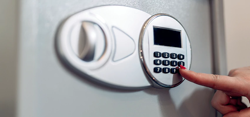 Jewelry Safe Cracking in Rohnert Park, California